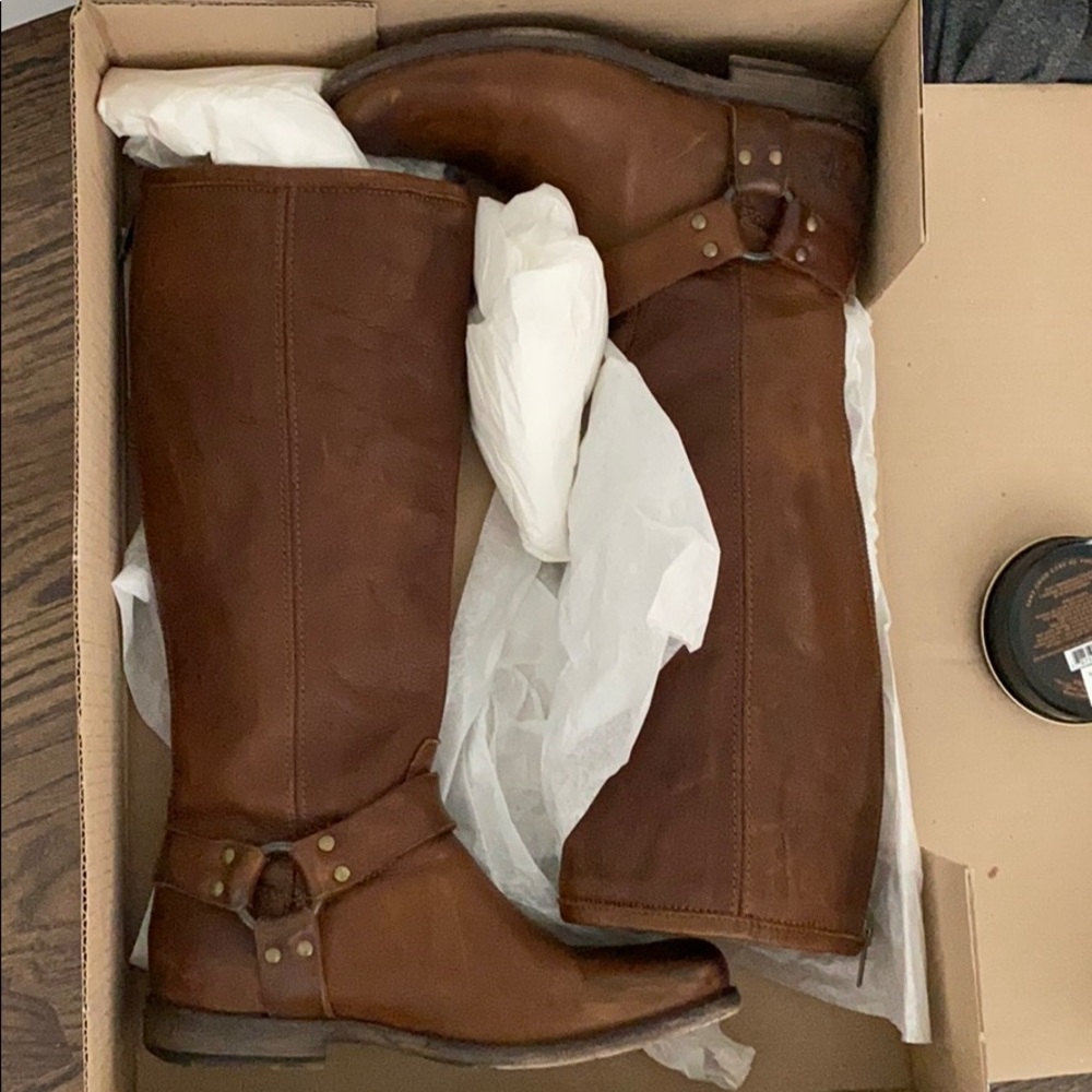 Frye brown boots
